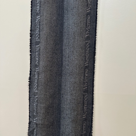 Vivienne Westwood Rectangular Scarf 100% Wool - Picture 2 of 7